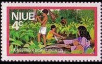Niue 1976 - serie Attività locali: 4 c