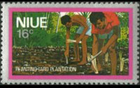 Niue 1978 - serie Attività locali - sfondo argento: 16 c